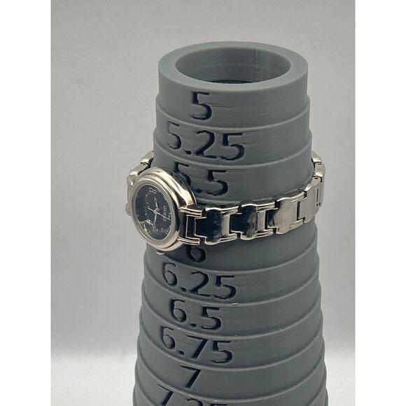 VTG Guess Womens Petite Watch 23mm with New Battery Wrist size 5.75 Black Silver - Picture 8 of 8